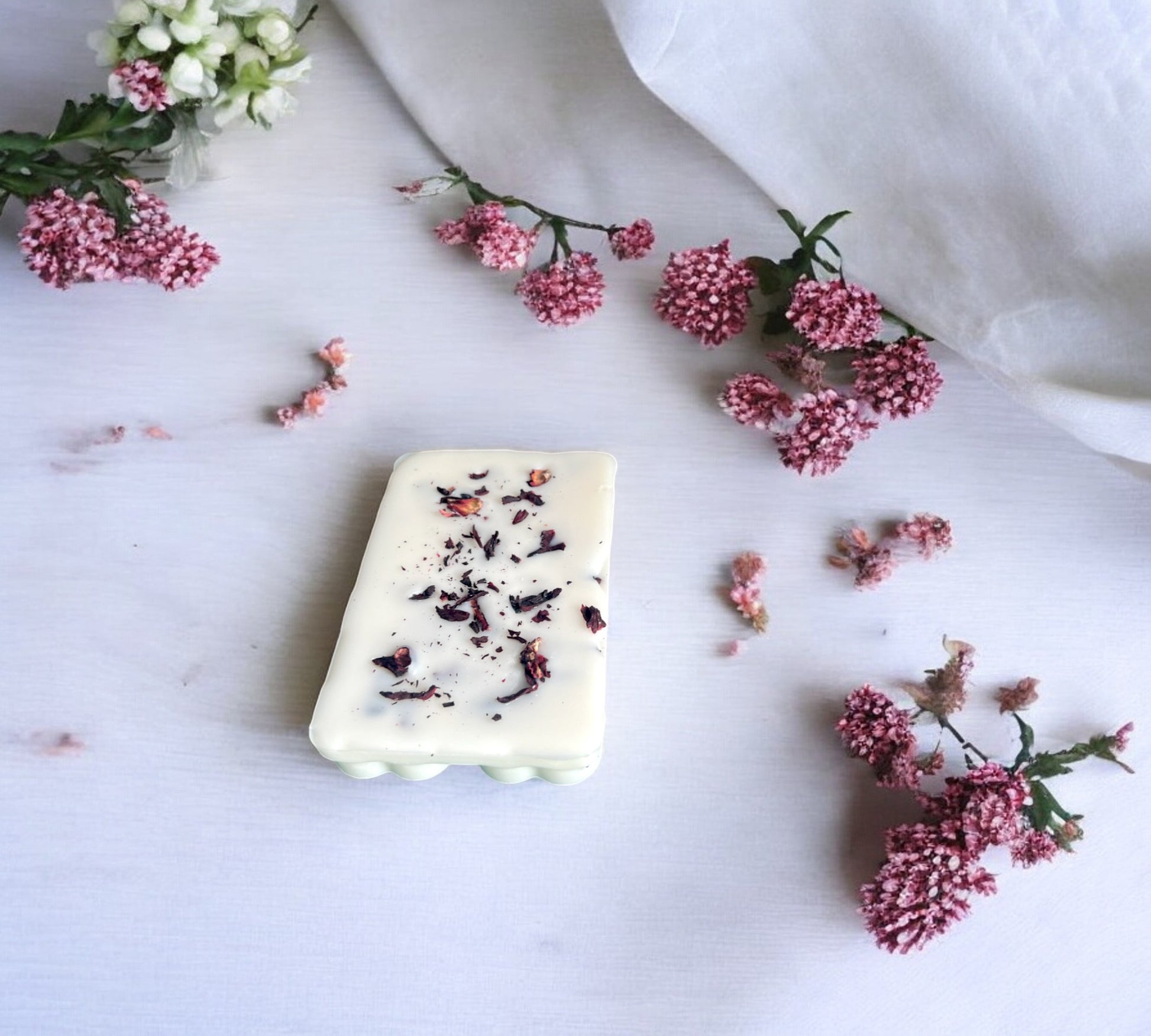 Dried Hibiscus Flowers Essential Oils Snap Bar | Soy Botanical Wax Melt - Scented_Burn