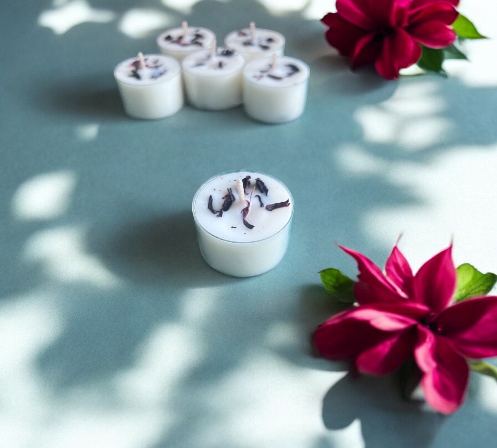 12 Dried Hibiscus Flowers Aromatherapy Tealights | Mineral Wax Botanical Candles - Scented_Burn
