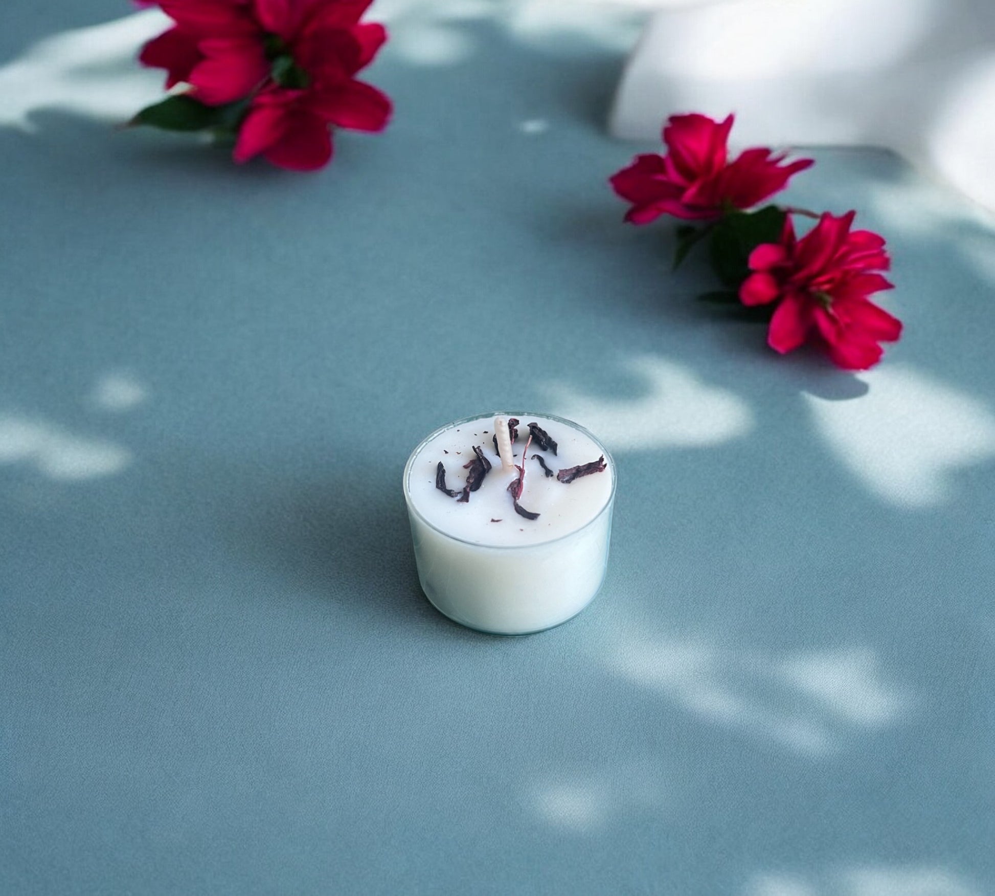 12 Dried Hibiscus Flowers Aromatherapy Tealights | Mineral Wax Botanical Candles - Scented_Burn