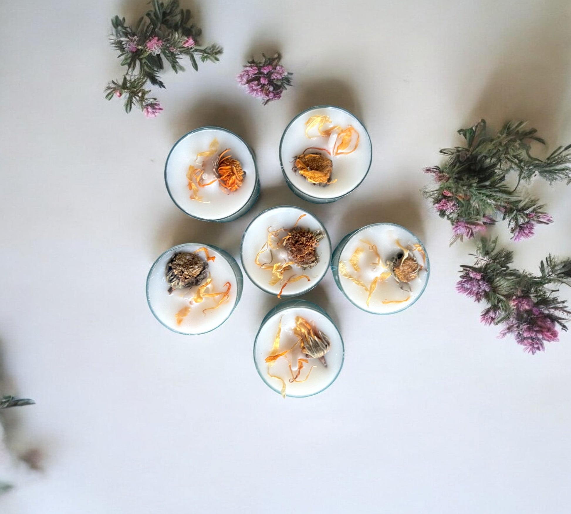 2 Dried Marigold Flowers Aromatherapy Tealights | Mineral Wax Botanical Candles - Scented_Burn