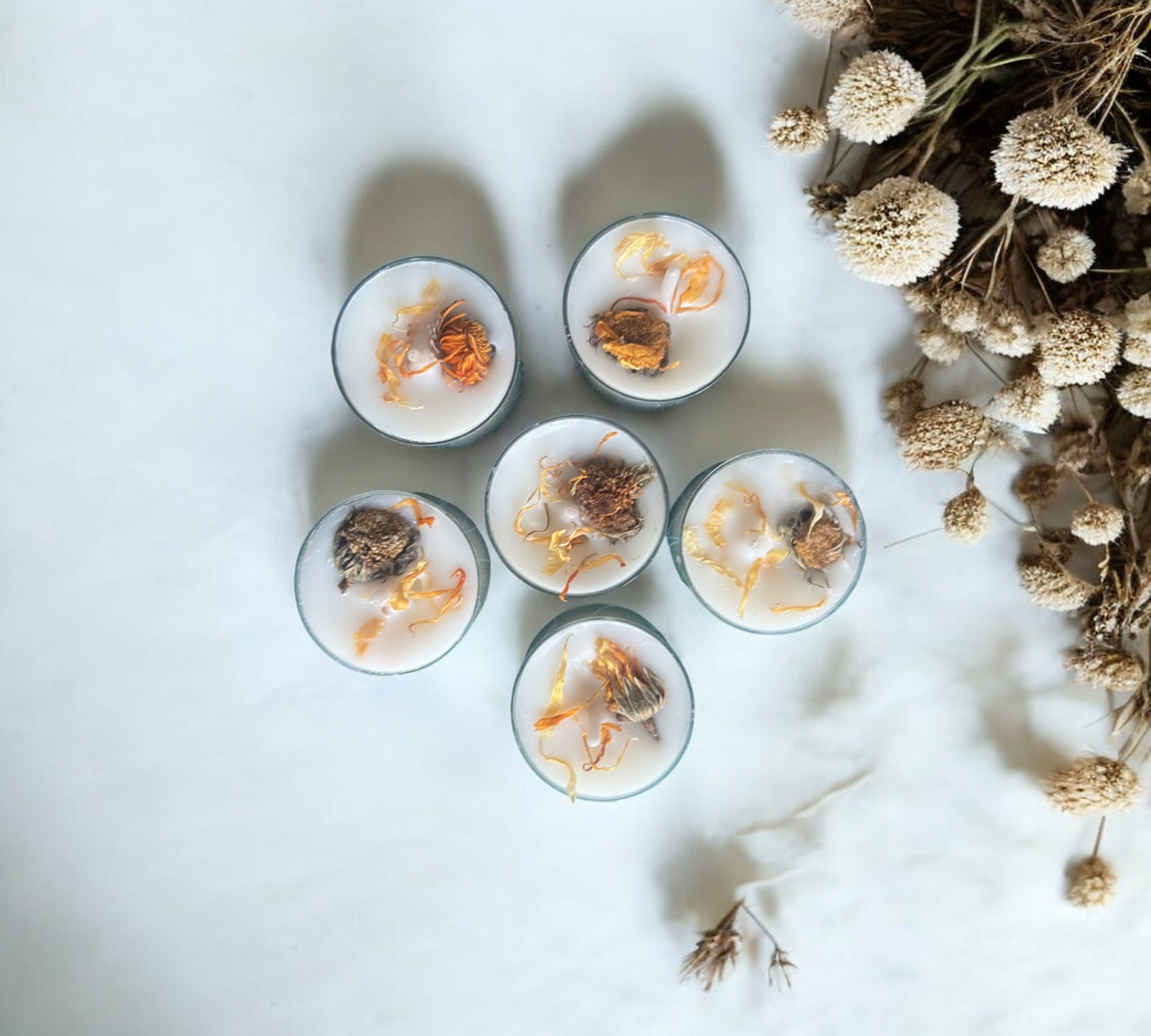12 Dried Marigold Flowers Aromatherapy Tealights | Mineral Wax Botanical Candles - Scented_Burn