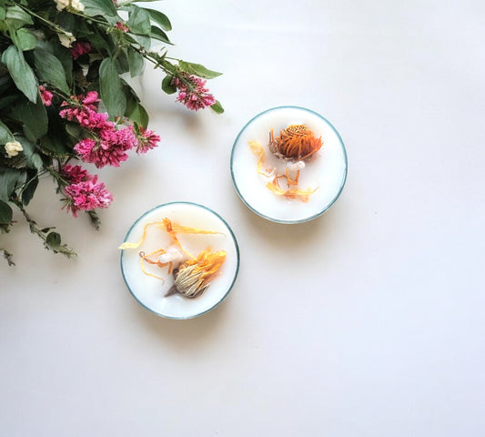 2 Dried Marigold Flowers Aromatherapy Tealights | Coconut & Rapeseed Botanical Candles - Scented_Burn