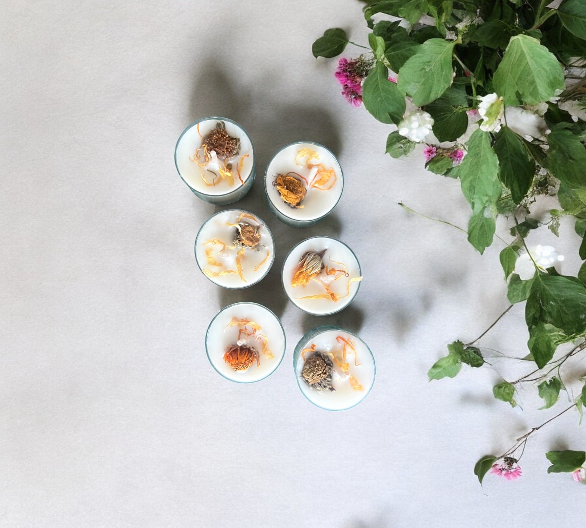 2 Dried Marigold Flowers Aromatherapy Tealights | Coconut & Rapeseed Botanical Candles - Scented_Burn