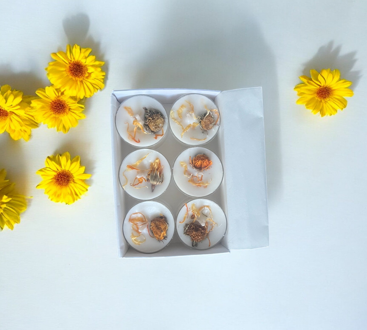 6 Dried Marigold Flowers Aromatherapy Tealights | Mineral Wax Botanical Candles - Scented_Burn