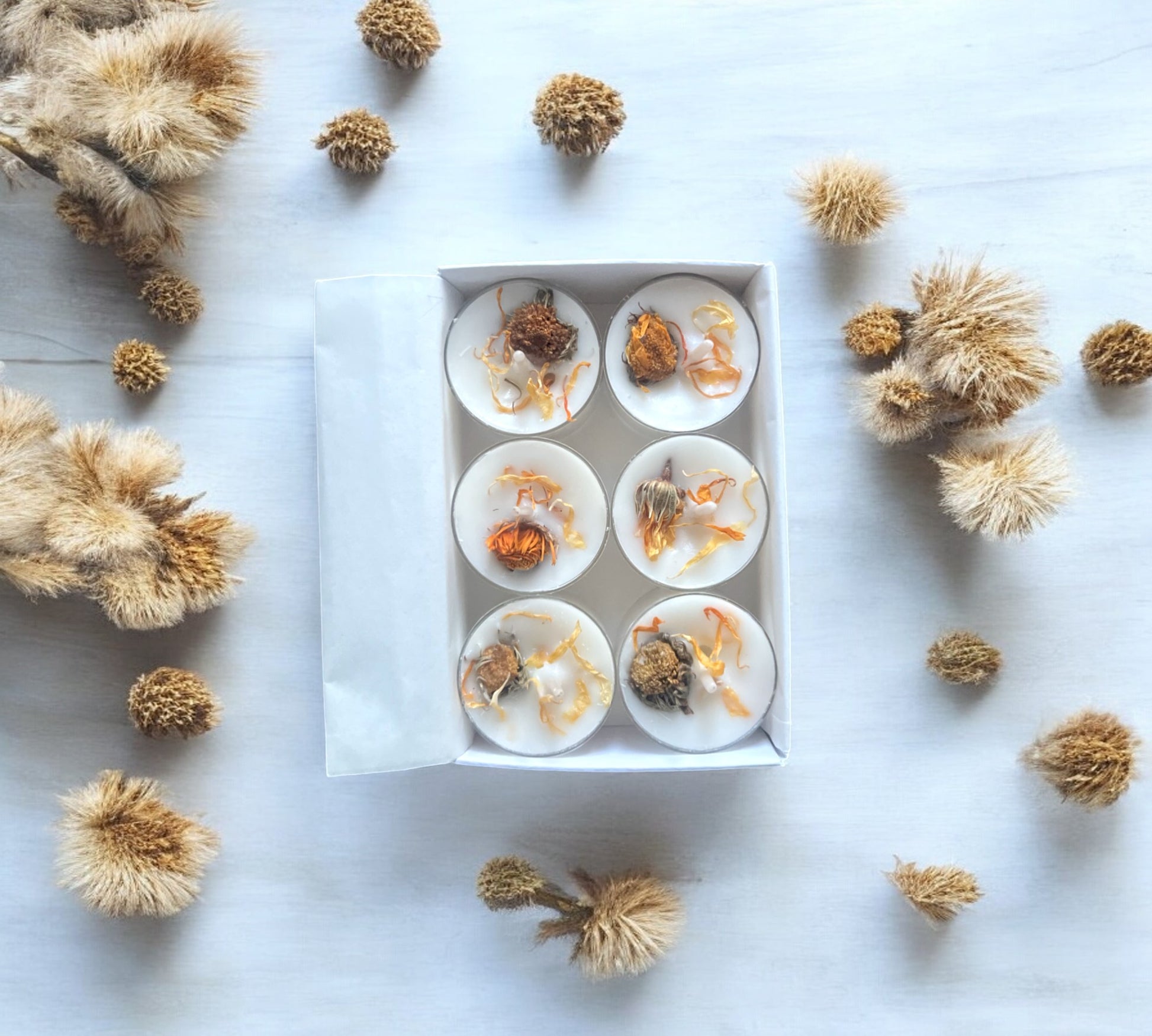 12 Dried Marigold Flowers Aromatherapy Tealights | Mineral Wax Botanical Candles - Scented_Burn