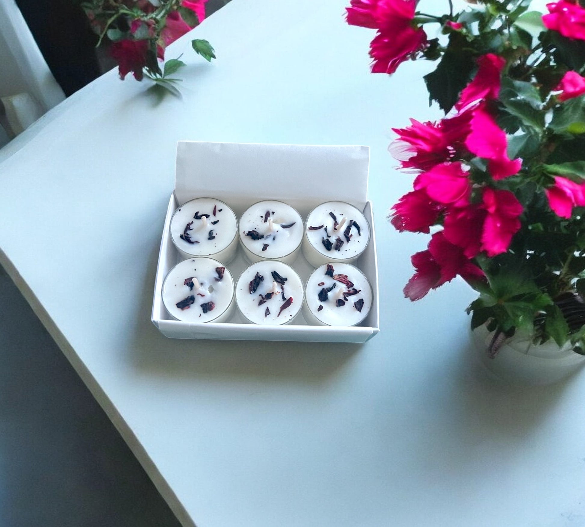 12 Dried Hibiscus Flowers Scented Tealights | Coconut & Soy Botanical Candles - Scented_Burn