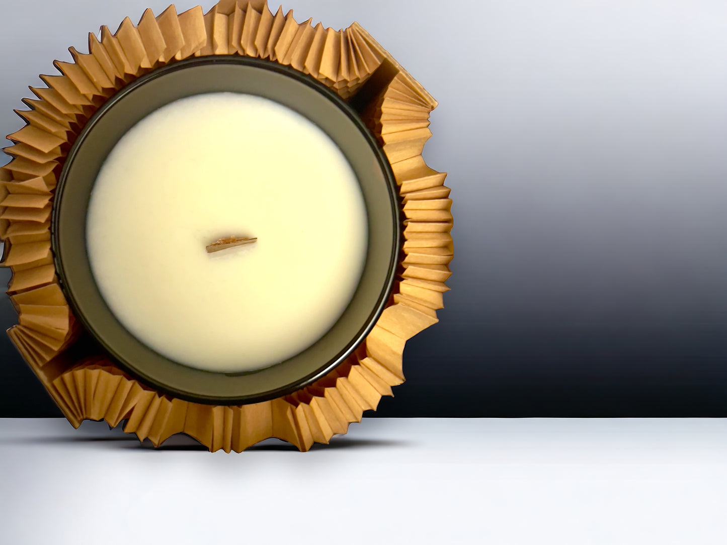No Fly Zone Coconut & Soy Aromatherapy Candle | Vegan Wax Wooden Wick 200g - Scented_Burn