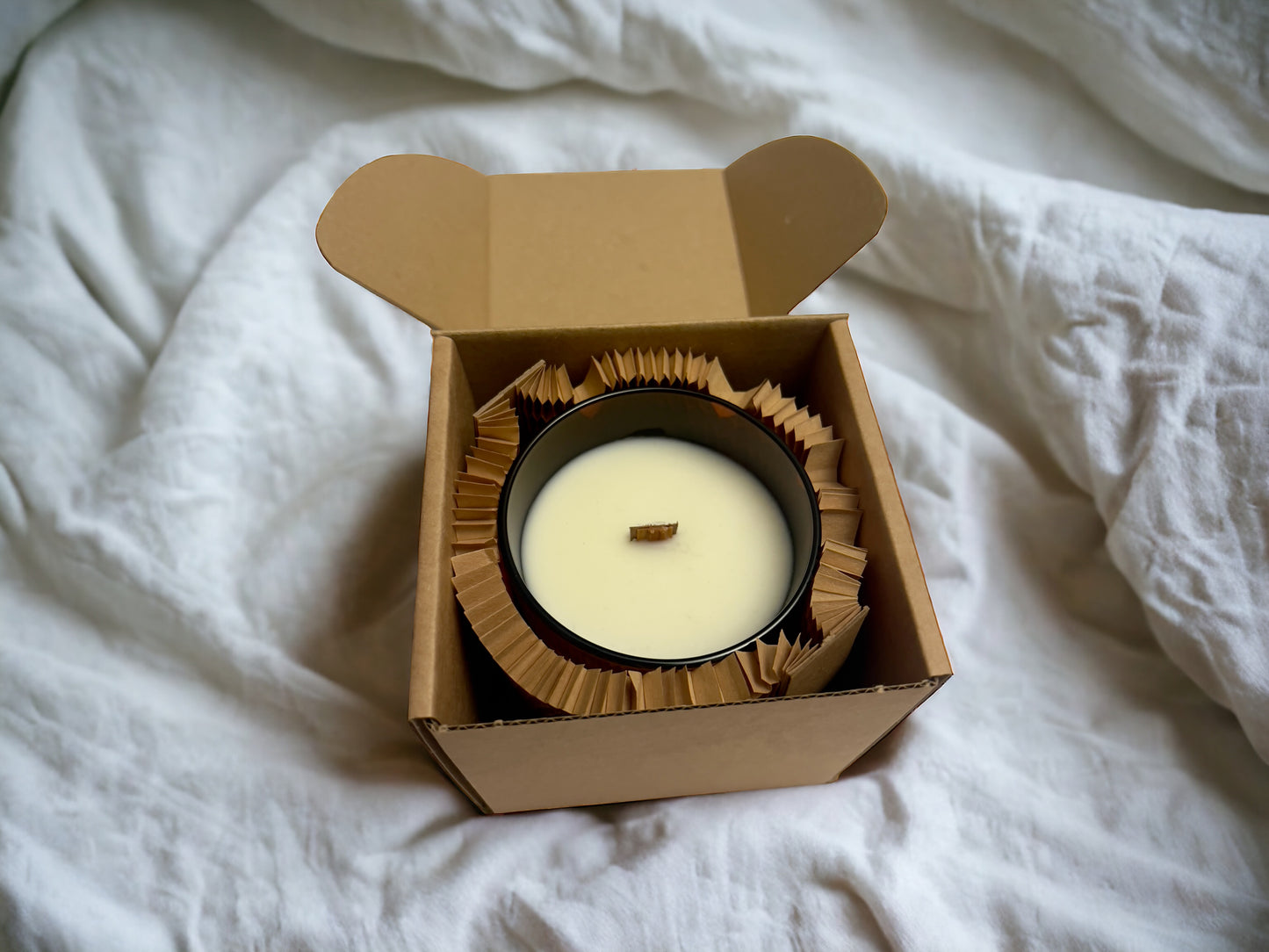 Summer Glow Coconut & Soy Aromatherapy Candle | Vegan Wax Wooden Wick 200g - Scented_Burn